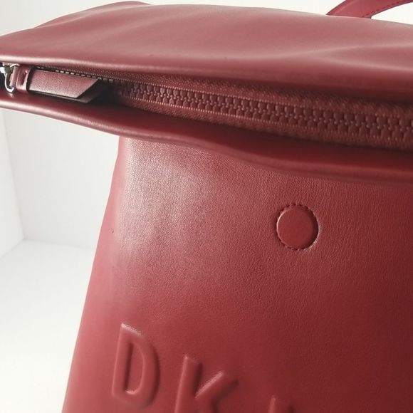 DKNY Tilly - Medium Backback in Red P34 - Picture 6 of 8
